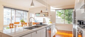 Lopen naar Beach & Town / Pub, gratis WiFi & Foxtel, BBQ, Gezinsvriendelijk