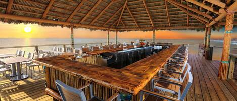 Bar (en la propiedad)