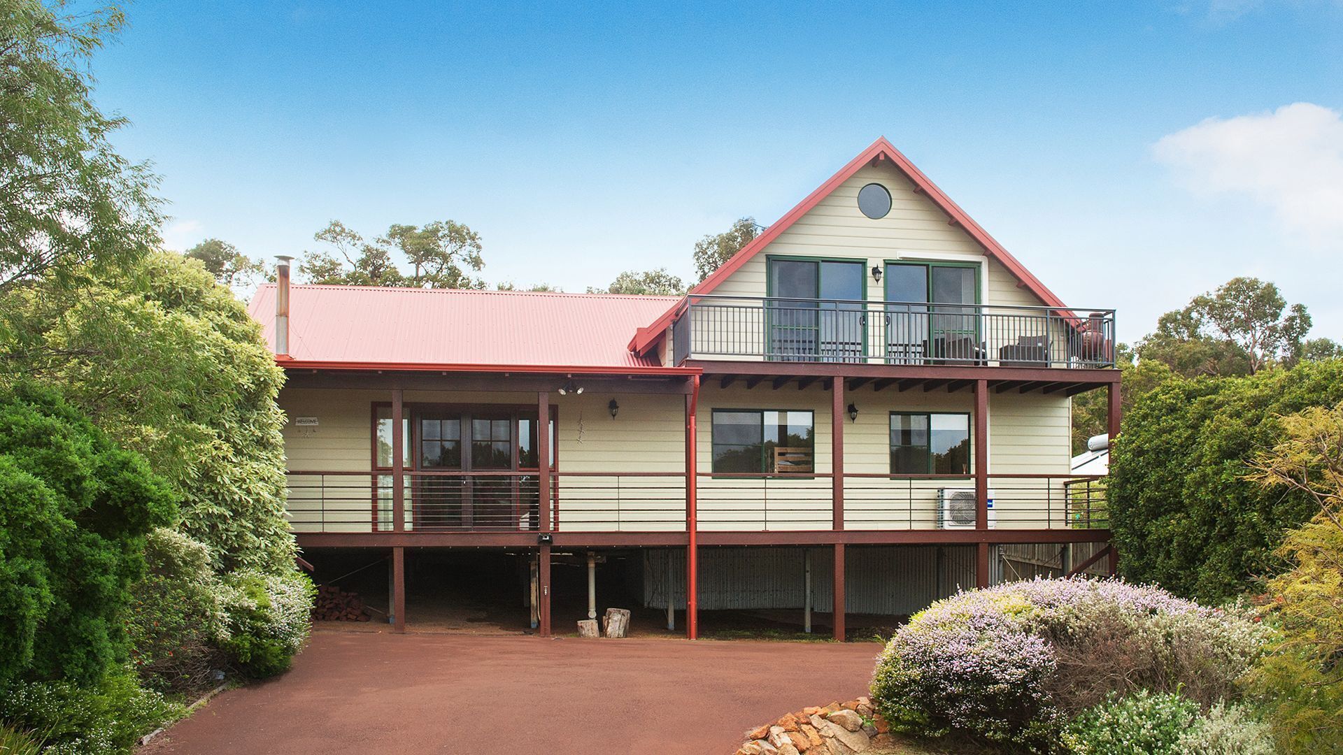Family Beach House with Views of Geography Bay