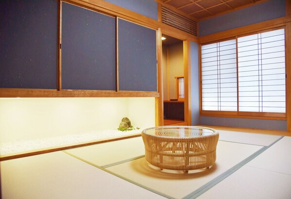 Private Vacation Home | Living room