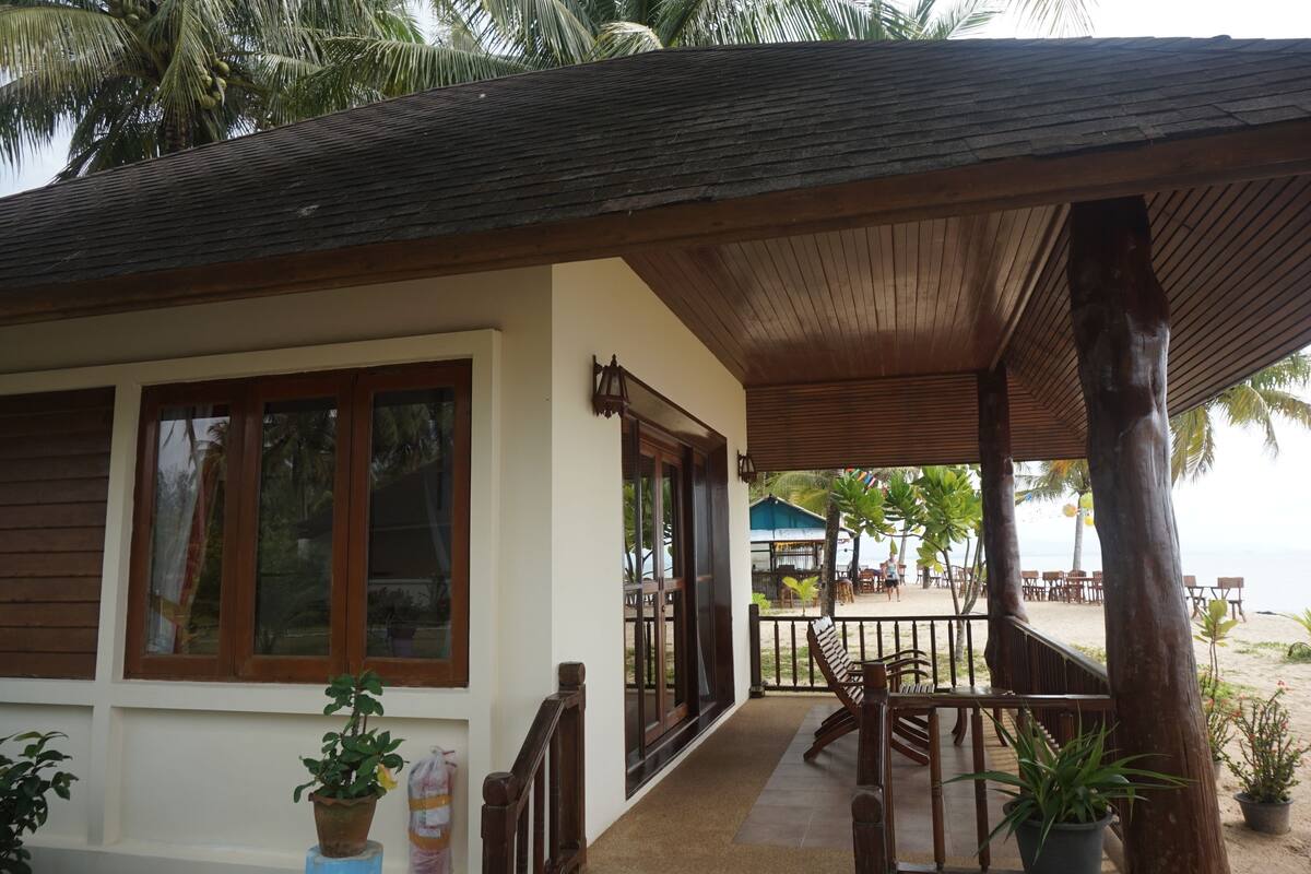 Beach Front Villa  | Minibar, két bảo mật tại phòng, màn/rèm cản sáng 