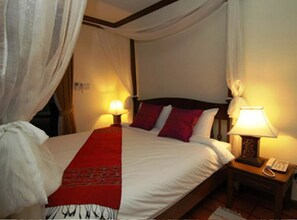 Deluxe Room | Minibar, in-room safe, blackout drapes, rollaway beds - Anandah Beach Resort (Takua Pa)