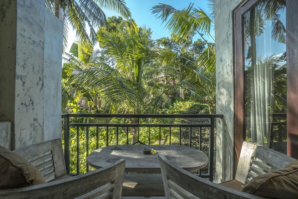 Deluxe Double or Twin Room | Balcony