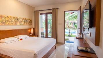 Standard Room | In-room safe, desk, WiFi (free), bed sheets
