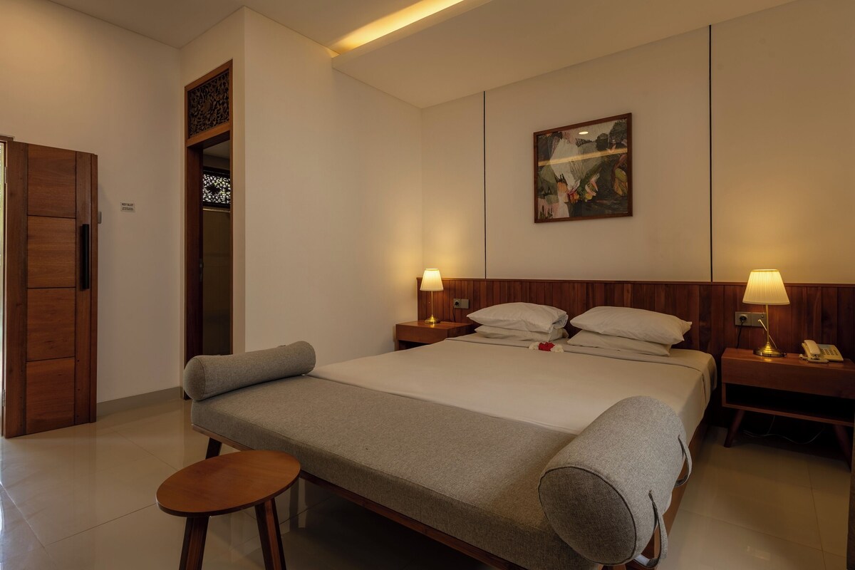 Bungalow Deluxe | Coffre-fort, bureau, accès au Wi-Fi (inclus), literie fournie