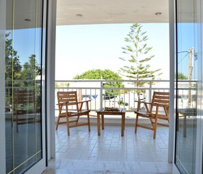 Terrace/patio - Anna Apartment 50 meters from the sea (Heraklion-Crete)