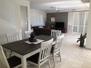 Sonoma 8 | Living area | 60-inch flat-screen TV with digital channels, TV, DVD player - Sonoma 8 (Noosaville)