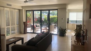 Sonoma 8 | 3 bedrooms, iron/ironing board, free WiFi, individually decorated - Sonoma 8 (Noosaville)