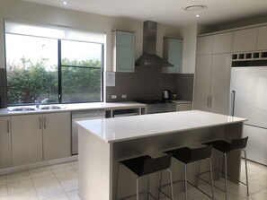 Sonoma 8 | Private kitchen - Sonoma 8 (Noosaville)
