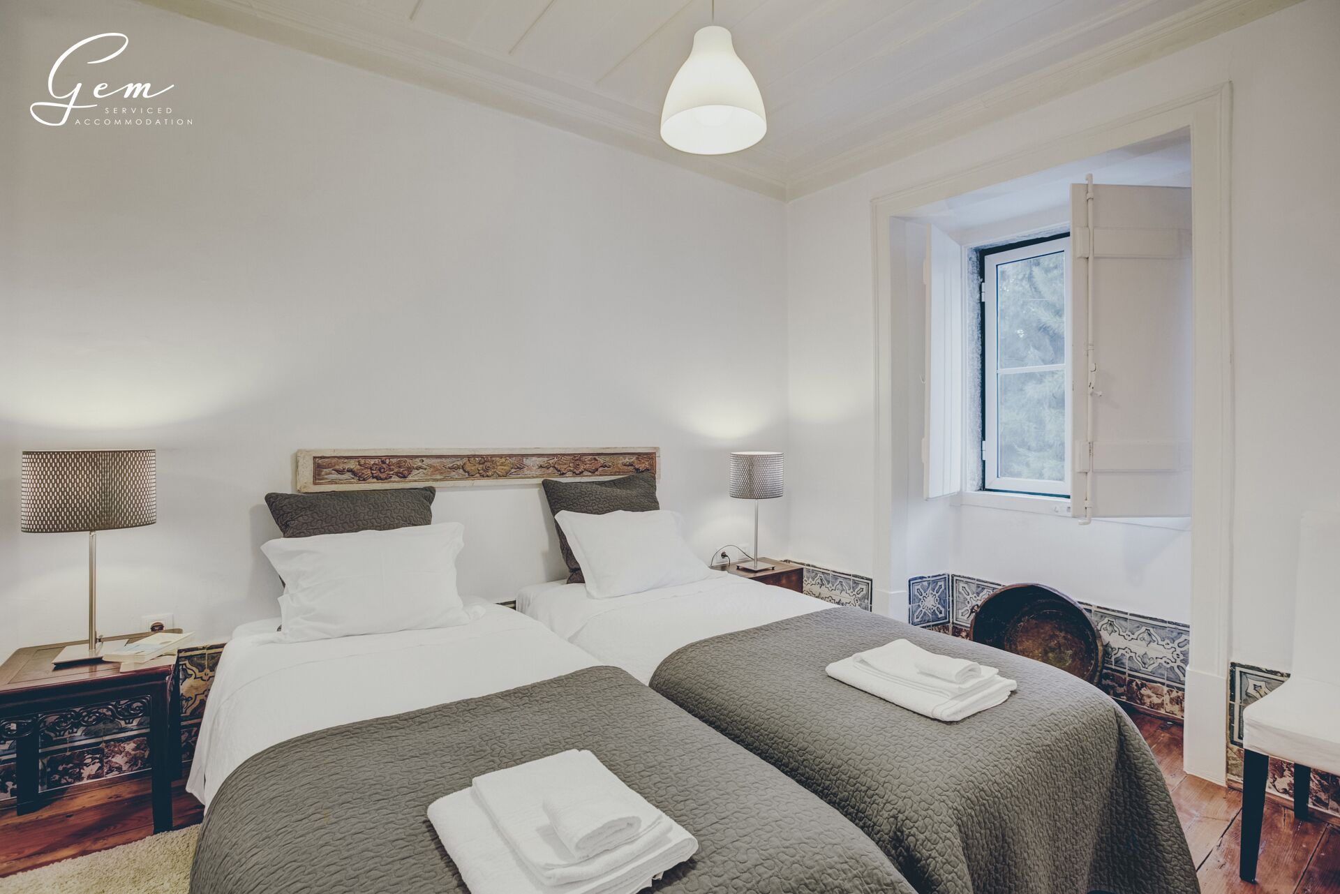 3 quartos, ferros/tábuas de passar roupa, Wi-Fi, roupa de cama