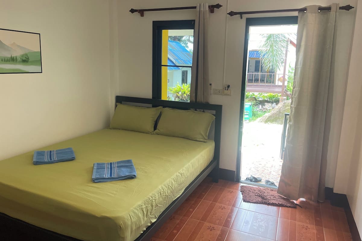 Townhouse Room