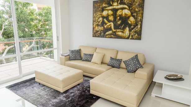 Lobby sitting area - Crown Properties (Colombo)