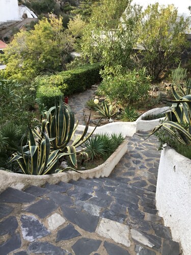 Talo kauniilla Almadravan poukamalla