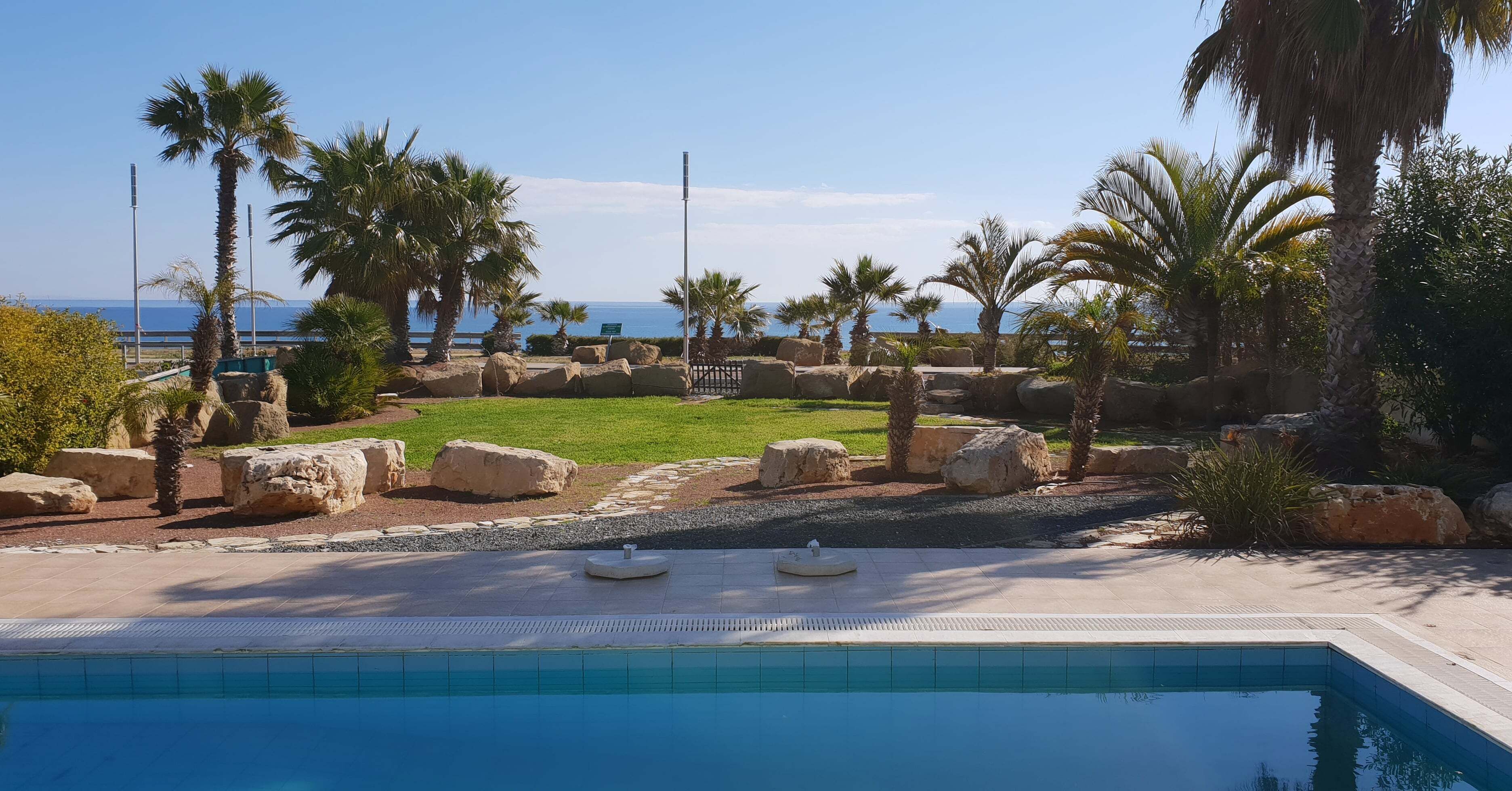 Outdoor pool, pool loungers