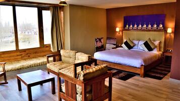 Junior Suite -Mountain View | 1 室のベッドルーム、高級寝具、羽毛の掛け布団、ピロートップベッド