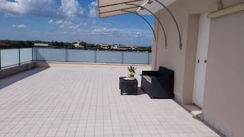 Chambre Double Deluxe | Terrasse/Patio
