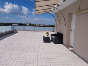 Habitación doble Deluxe | Terraza o patio