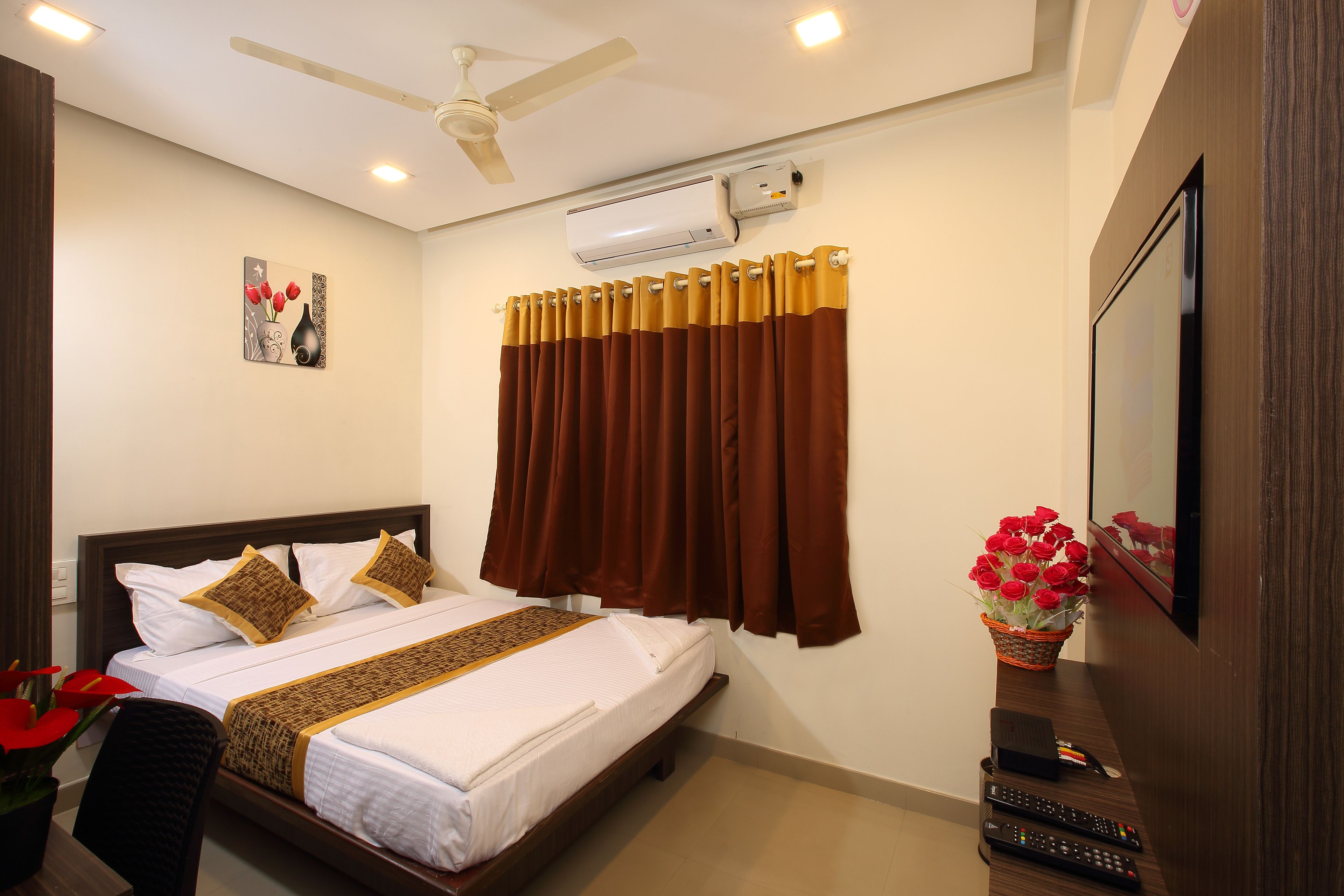 Photo - Prime Palace Hotel - MG Road