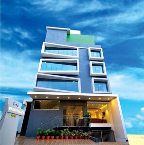 Pintu masuk hartanah