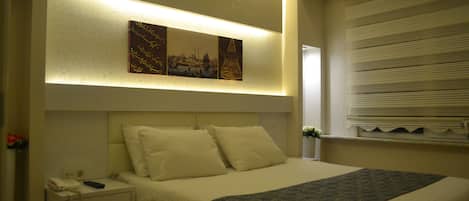 In-room safe, desk, iron/ironing board, free WiFi