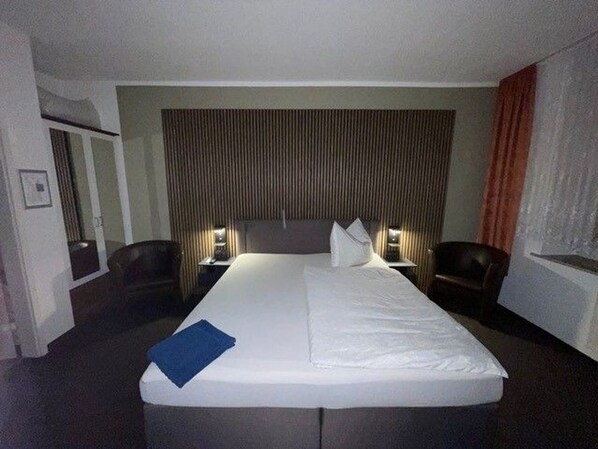 1 habitación y ropa de cama 