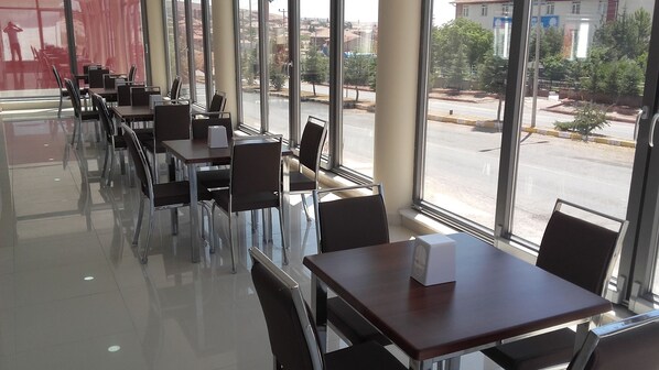 儿童活动区 - 室内