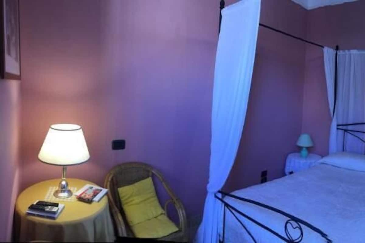 Quarto luxo, 1 quarto, para não fumantes, vista para a cidade | Roupas de cama premium, individualmente decorados