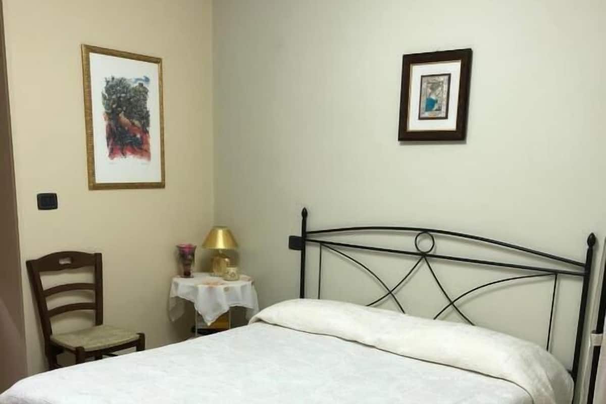 Quarto luxo, 1 cama de casal, banheiro privativo, vista para a cidade | Roupas de cama premium, individualmente decorados