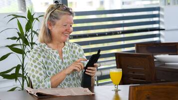 Free daily continental breakfast