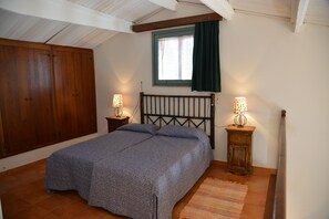 Apartment, 2 Schlafzimmer | 1 Schlafzimmer, hochwertige Bettwaren, Bügeleisen/Bügelbrett