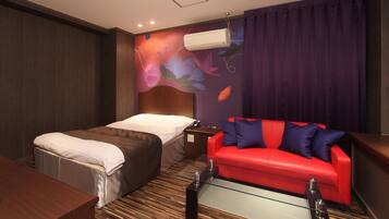 In-room safe, soundproofing, WiFi (free), bed sheets