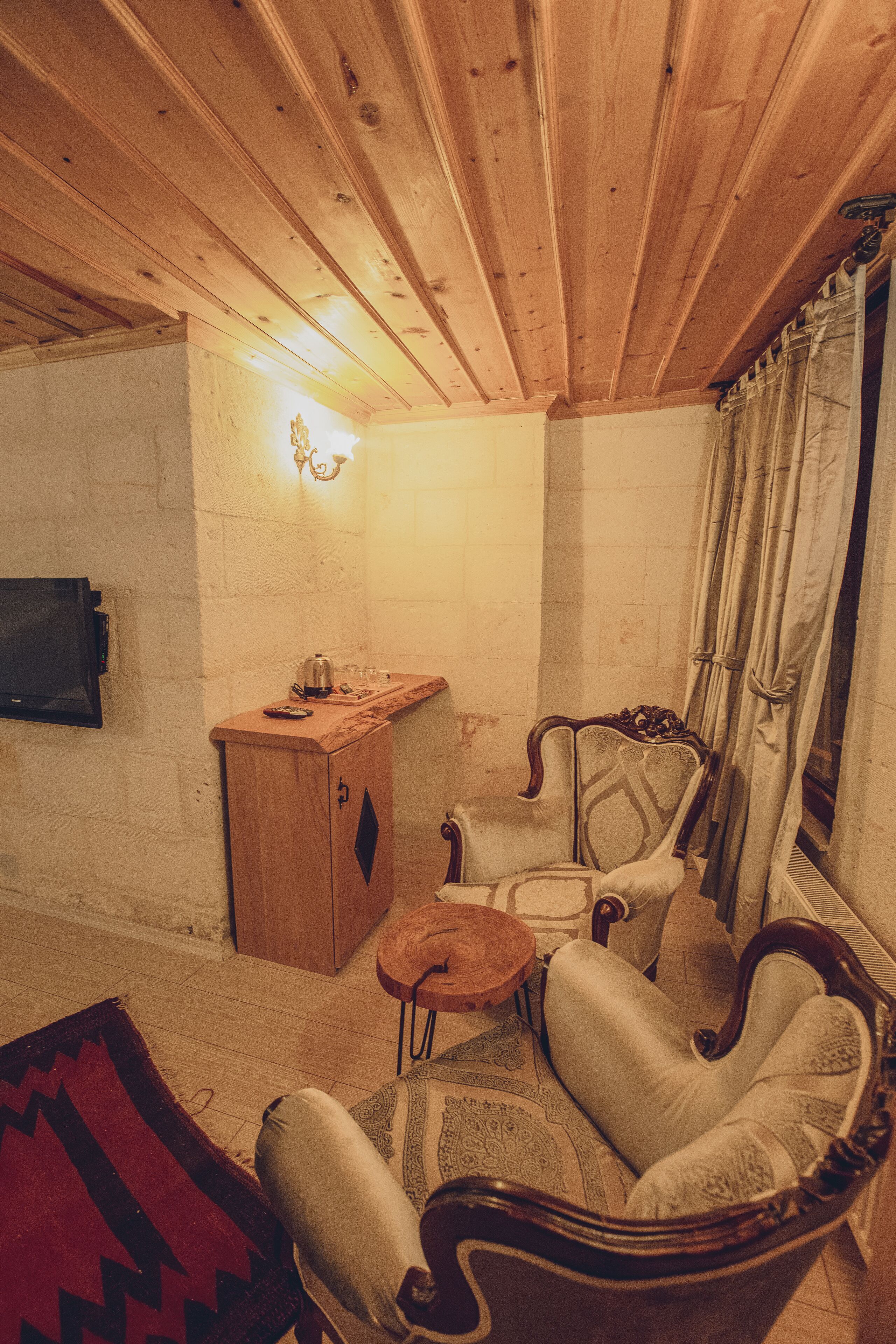 standard double room | premium bedding, memory-foam beds, minibar, in-room safe