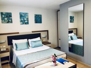 标准房 | 迷你吧、熨斗/熨板、免费婴儿床