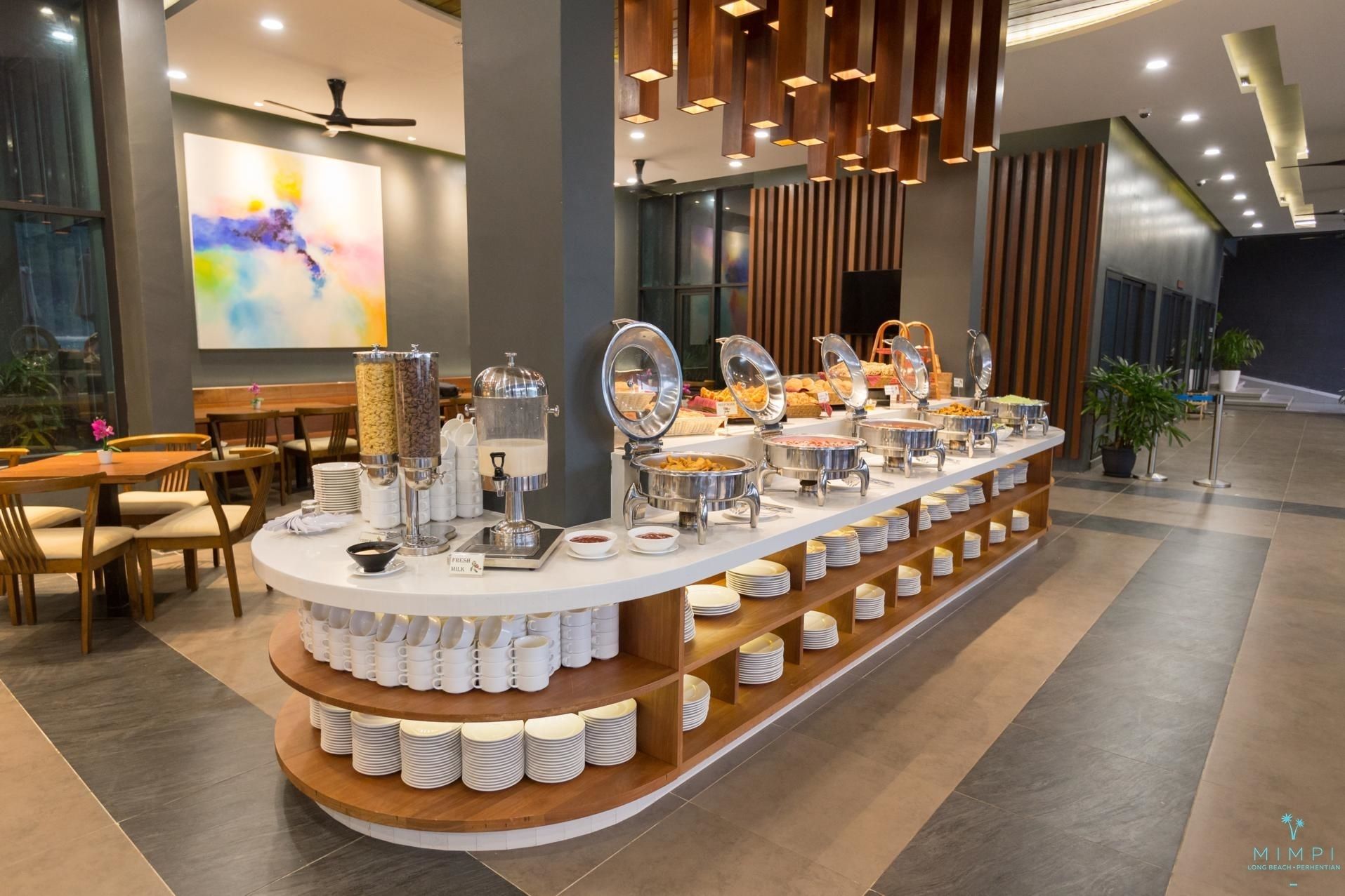 breakfast, lunch and dinner served