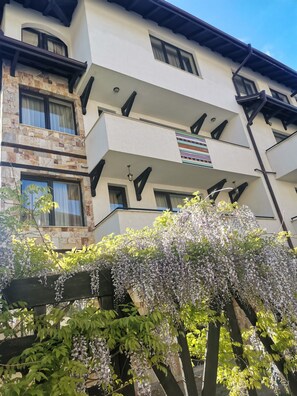 Front of property - Apart Hotel Dream (Bansko)