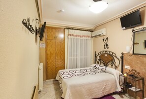 Habitacion 1 Cama Doble | Desk, free WiFi - Pensión San José (Bullas)
