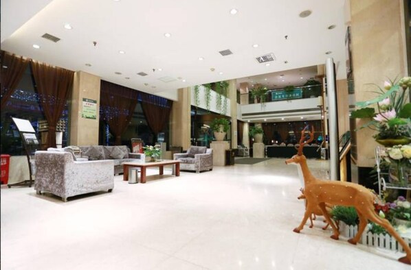 Lobby sitting area - Xi'an Feilu Business Hotel (Xi'an)