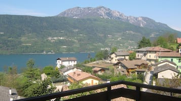 Quang cảnh nhìn từ nơi lưu trú