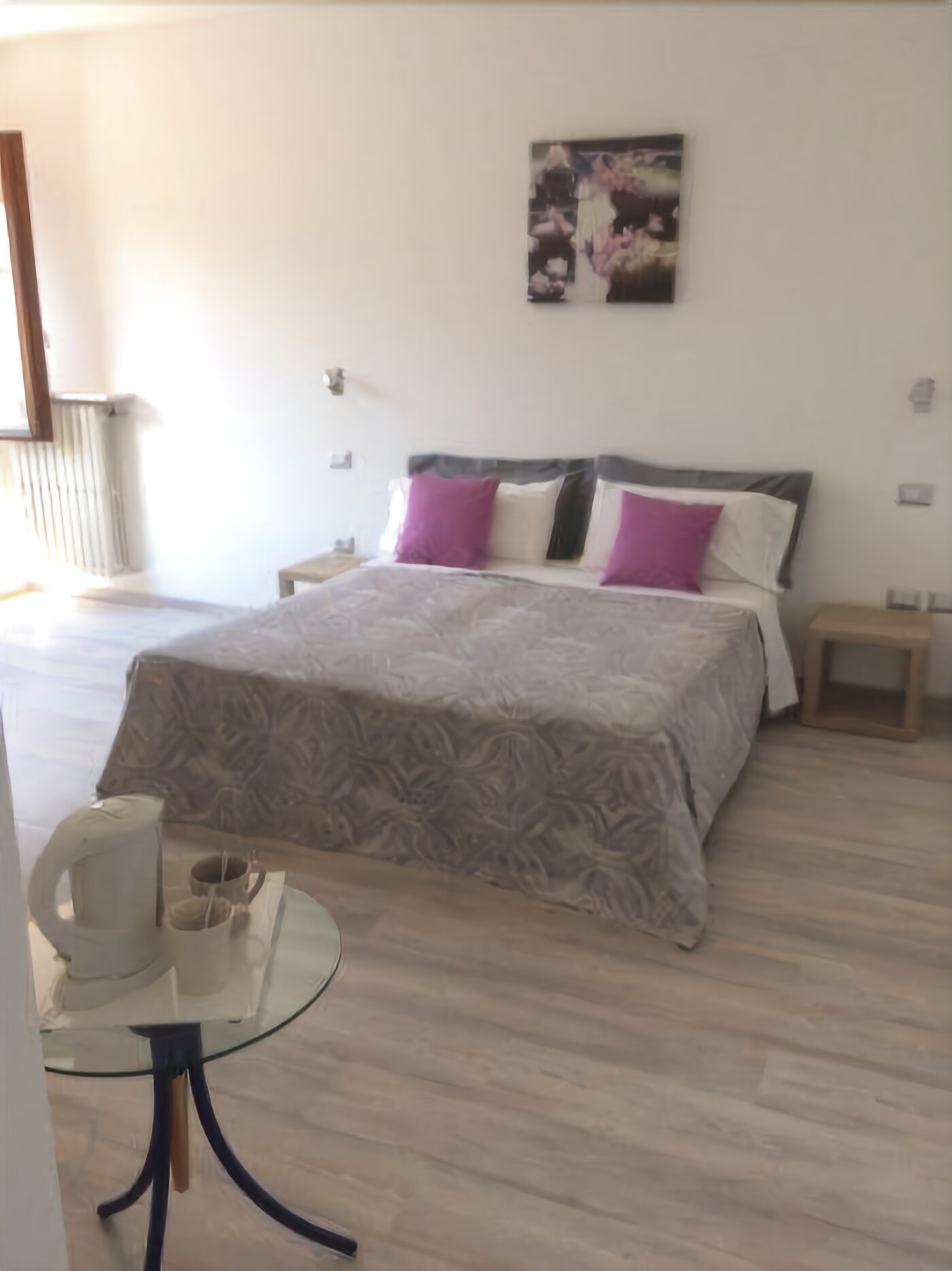 1 bedroom, bed sheets