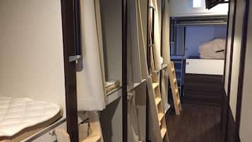 In-room safe, free WiFi, bed sheets