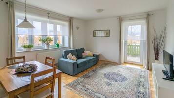 Romanttinen huoneisto | 1 makuuhuone, egyptinpuuvillaiset lakanat, ylelliset vuodevaatteet