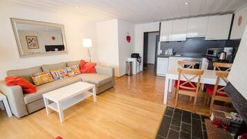 Apartamento (THE GOOD VIEW II) | Cozinha privada | Geladeira, micro-ondas, fogão, lava-louças