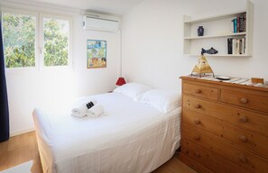 3 chambres, fer et planche à repasser, Wi-Fi gratuit, draps fournis