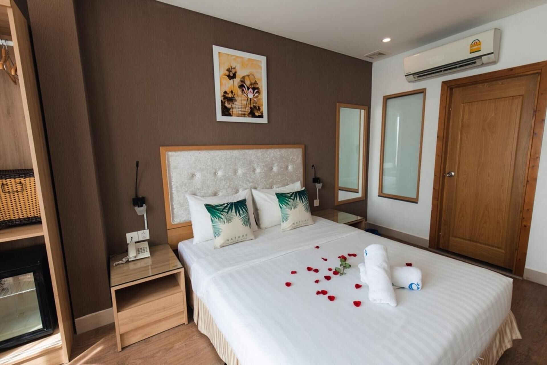 1 bedroom, minibar, in-room safe, desk