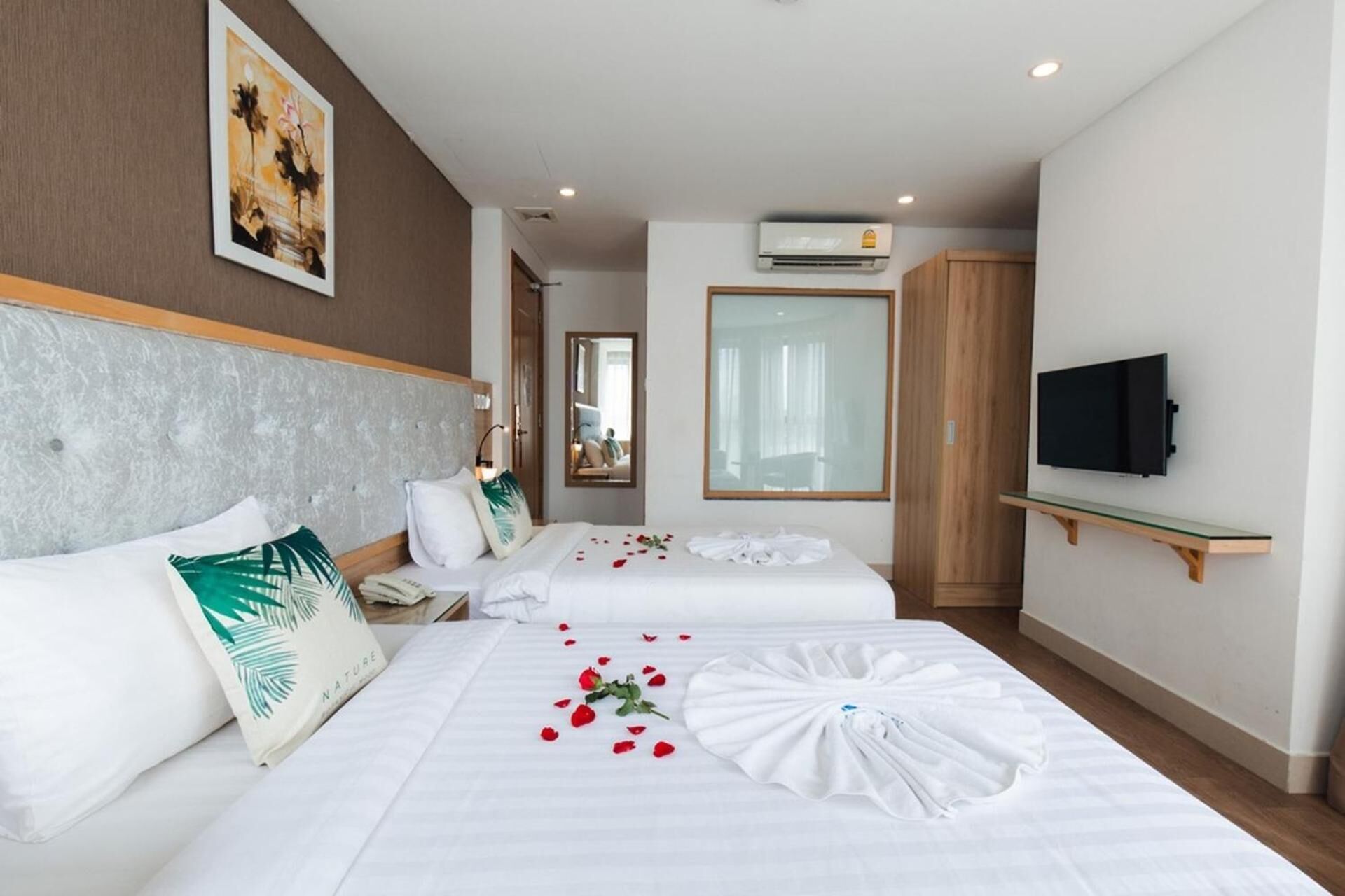 1 bedroom, minibar, in-room safe, desk