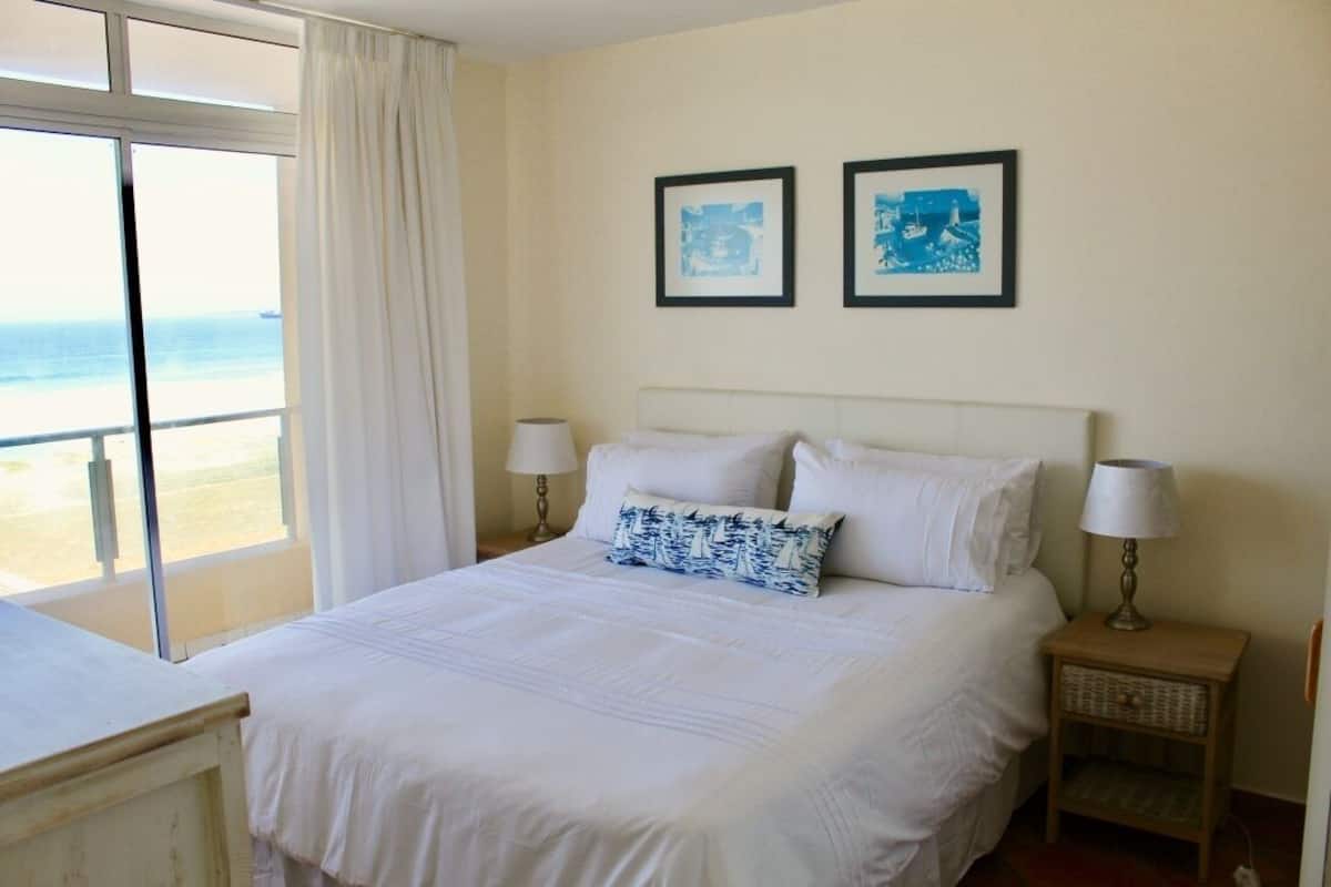 1 bedroom, premium bedding, iron/ironing board, free WiFi