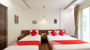 Deluxe Triple Room - OYO 388 Ibiz Hotel (Hanoi)