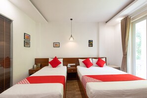 Phòng 3 Deluxe | Bàn, truy cập Internet không dây miễn phí, bộ trải giường 