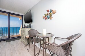 Dining - Island Winds East **1 Bedroom** BeachFront (Gulf Shores)