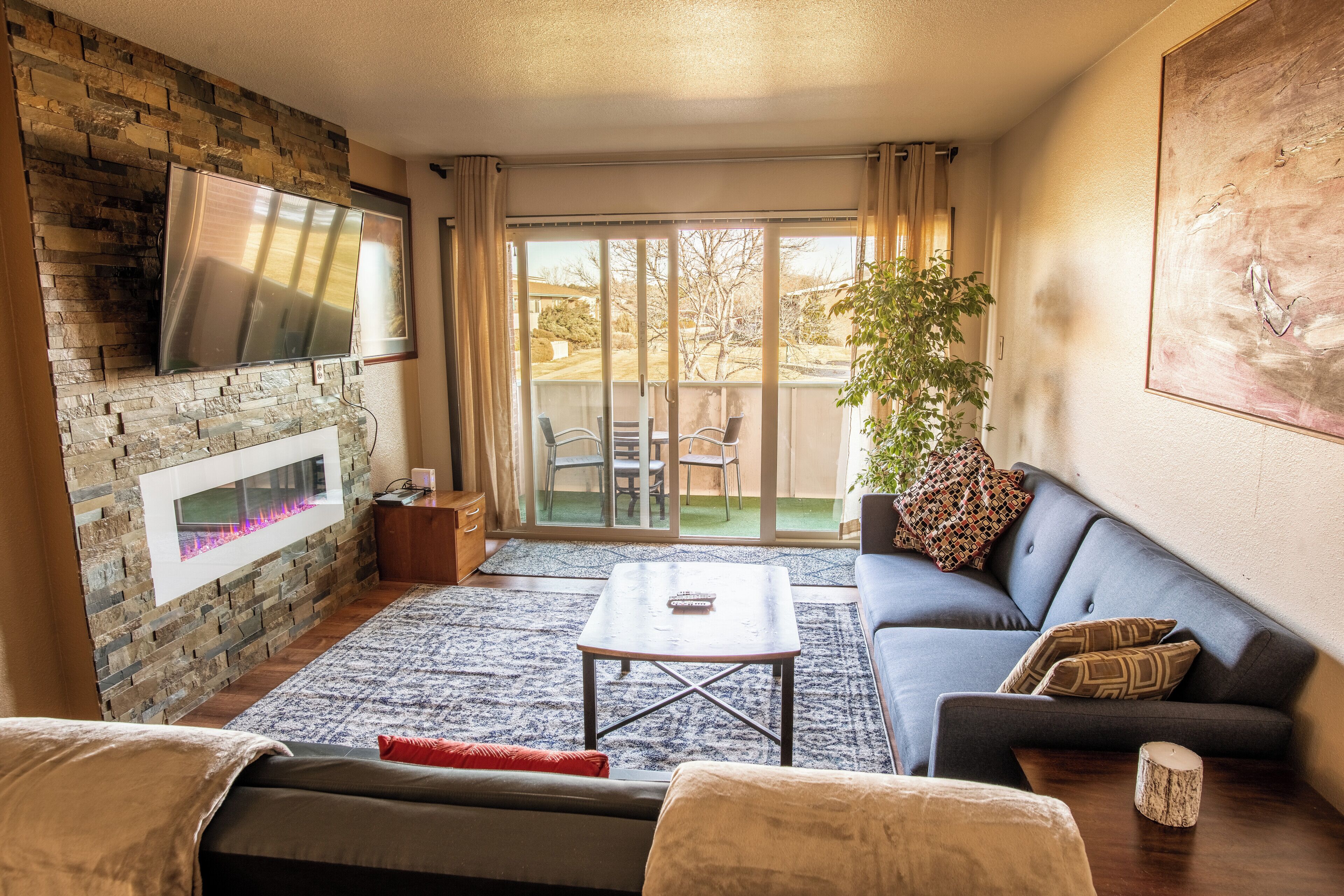 TV, fireplace, table tennis